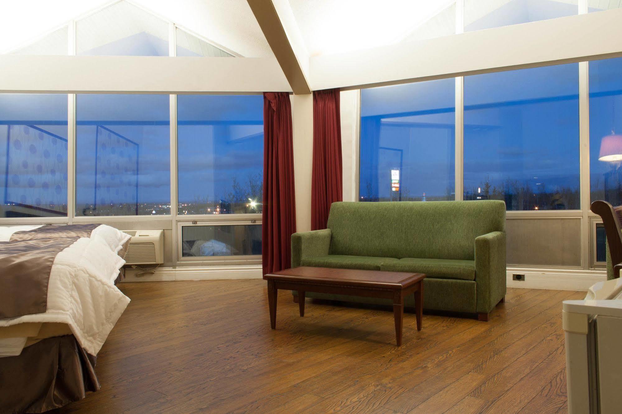 Hotel Moncton Exterior photo